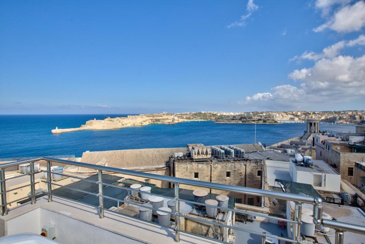 Valletta Luxury 4-Bedroom Duplex With Stunning Sea Views Private Terrace And Jacuzzi Екстериор снимка